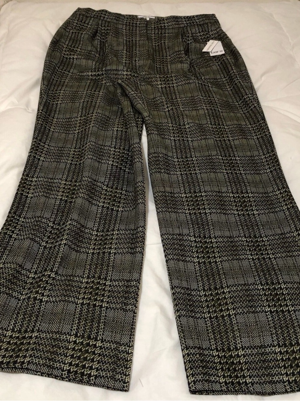 Bar III Black & Gray Plaid Wide Leg Pants Women’s size 12 NWT